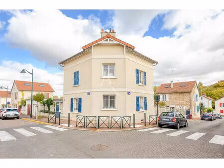 maison 6 pieces avec dependance