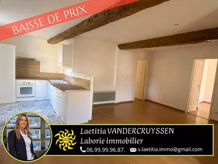 a vendre maison de village composée de deux appartements et d'un grand garage à...