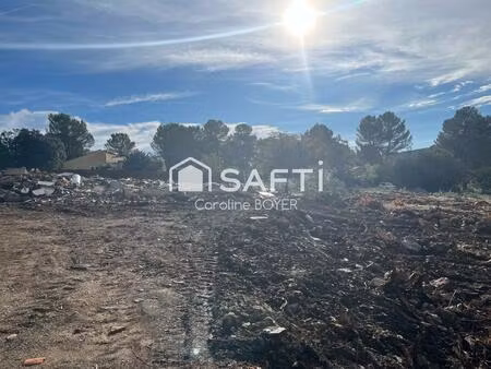 terrain plat constructible de 426m2