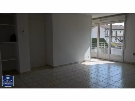 appartement à louer 2 pièces 49.06 m² - arpajon-sur-cère (15) - 505€