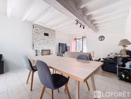 maison 2 chambres  jardin  garage avec beau potentiel -la plaine