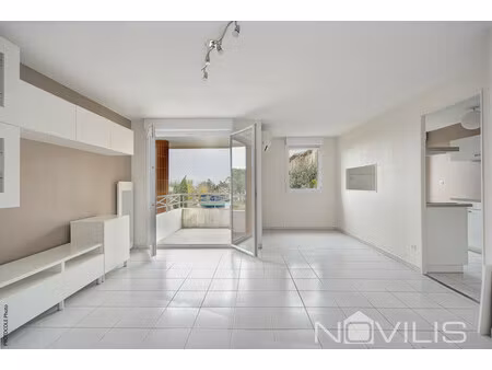 appartement de type 4 dans une résidence sécurisée avec piscine à st-jean