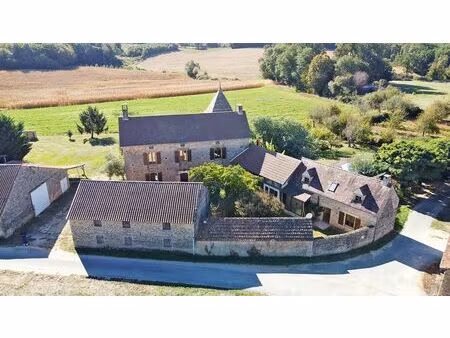 corps de ferme saint genies 289 m2