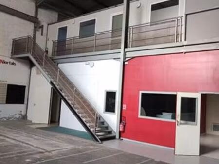 location local d'activités bessines 779 m²
