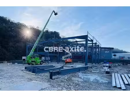 location local d'activités le bourget du lac 2 075 m²
