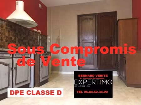 maison de bourg 4 pièces de 83m2 + garage-atelier de 35m2 avec commerces de proximité à pi