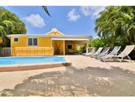 spécial investisseurs : villa 3 chambres  piscine en location saisonnière  martinique