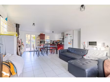 vente maison 4 pièces 80 m² à branne (33420)  207 675 €