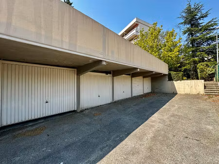 vente garage 13 m² aix-en-provence (13100)