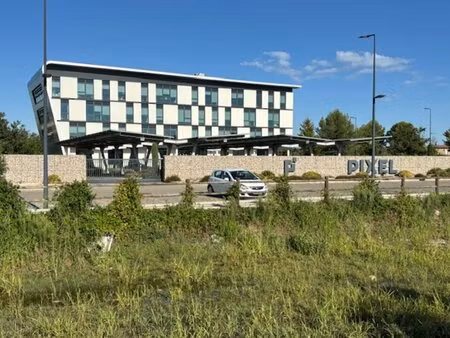 location local professionnel 63m² sorgues 84700