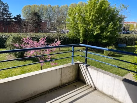 location appartement 3 pièces 70m² agen 47000