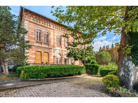 local commercial t17 près de belleville en beaujolais à vendre