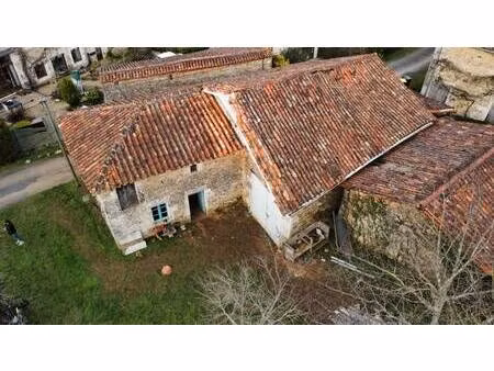 vente maison 1 pièce 90 m² nanteuil-en-vallée (16700)