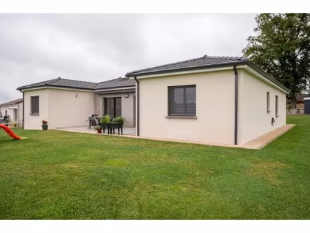 vente maison 4 pièces 95 m² à longages (31410)  235 000 €