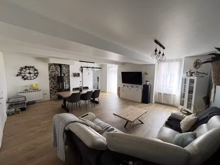 vente maison 6 pièces 128 m² à yzernay (49360)  269 500 €