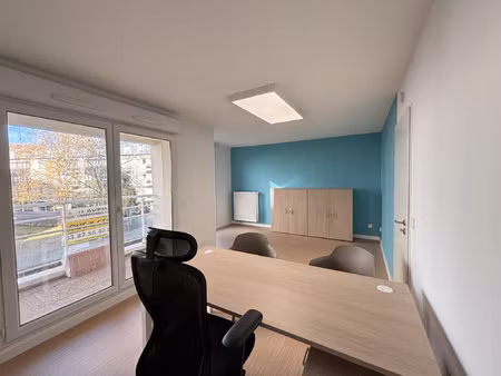 location local professionnel 19m² montigny les metz 57950