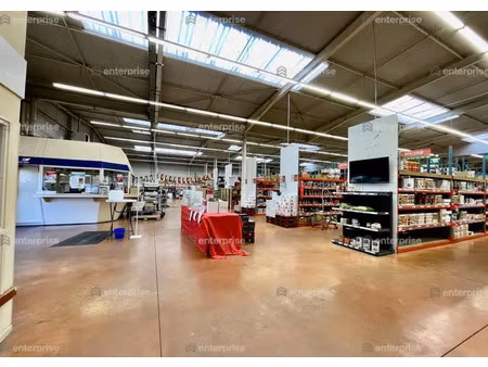 à vendre à louer 2750 m2 produit rare bâtiment commercial - amiens metropole