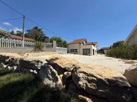 vente maison 6 pièces 124m2 saint-nazaire-les-eymes 38330 - 559000 € - surface privée