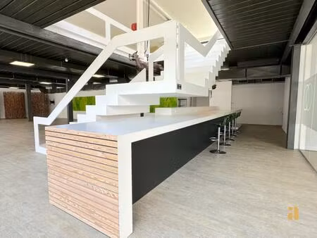 kantoor te huur in sint-amandsberg