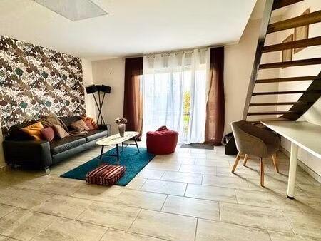 location appartement 3 pièces 55 m² à merville (31330)