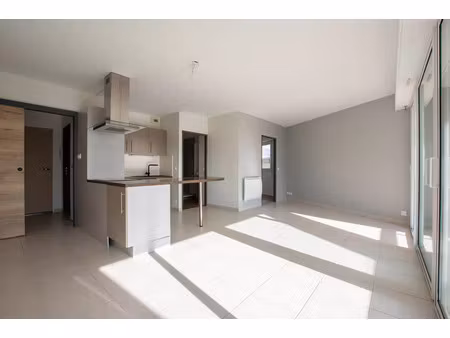 vente appartement la rochelle 17000 - - surface privée