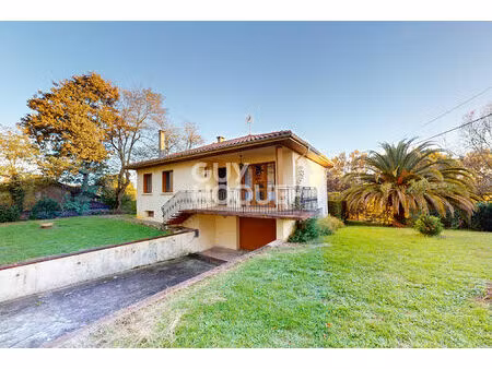 ensemble immobilier comprenant maison principale + maison annexe et 3.8 ha