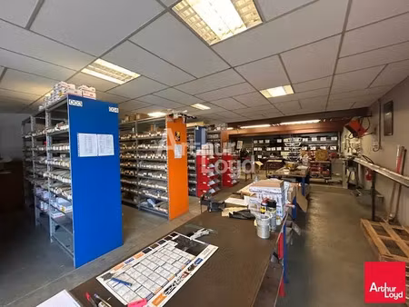 local commercial a louer