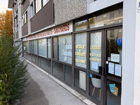 local professionnel à vendre annemasse 4 pièce(s) 93m2 190 000€