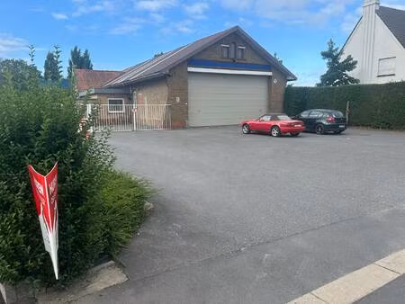 commercieel te koop in ieper