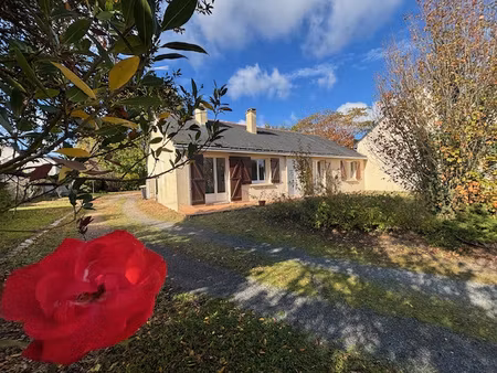 très rare sur le secteur maison de plain-pied rénovée à vi