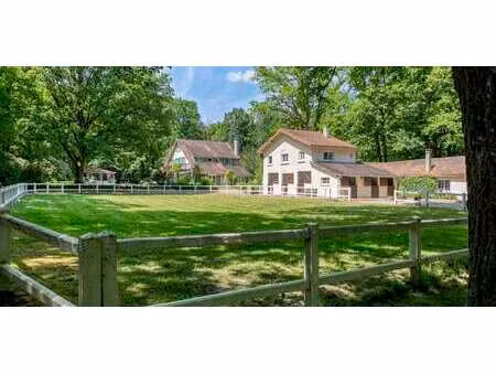 propriété poigny-la-forêt (78)