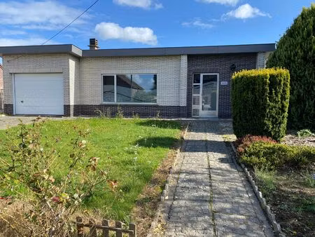 villa à vendre à rue de chièvres 468 neufmaison (vbd45867)