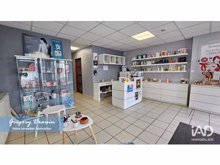 vente commerce 70 m² puiseaux (45390)