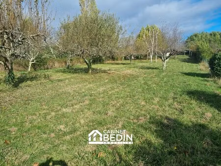 terrain 1513 m²