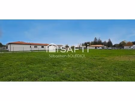 vente terrain 1859 m² orléat (63190)