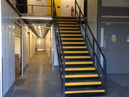 garage/box 2 m² le mesnil amelot