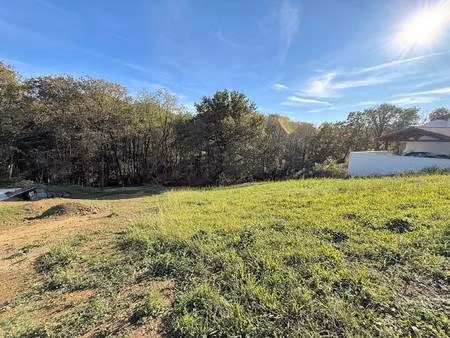 terrain constructible viabilisé à vendre