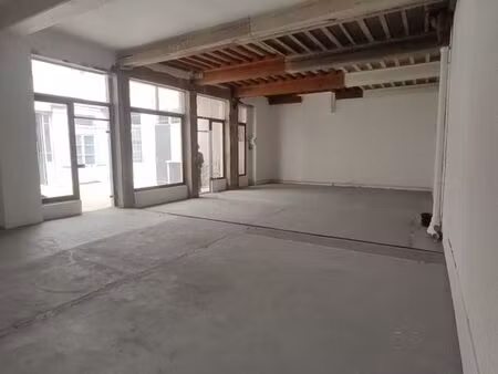 plateau 81 5m2 centre ville lyon