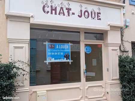 local commercial 66 m² mallemort