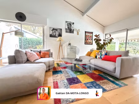 belle maison familiale avec jardin et piscine 150 m2 sur 7