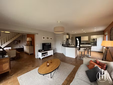 pavillon avec piscine chauffée à saint-loup-des-chaumes