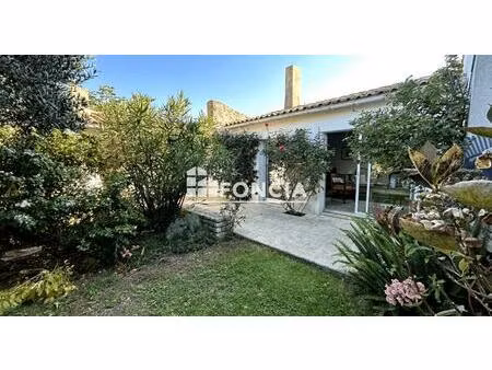 a deux pas de l'eglise