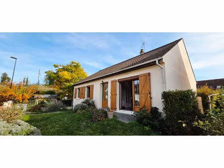 maison de plain-pied avec jardin à saint-martin d'étampes - un véritable cocon familial !