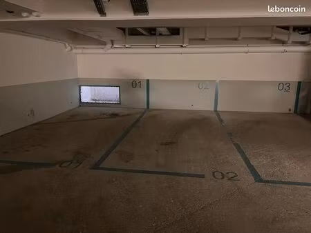 place de parking sécurisée à vendre – centre-ville de montreuil