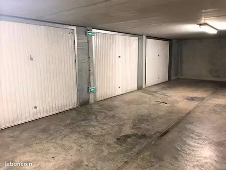 garage à louer secteur fac de lettres