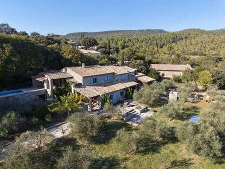 propriété de luxe à vendre à claret : 2 100 000 € | 530m²