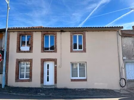 vente maison 5 pièces 130 m² saint-bonnet-de-bellac (87300)
