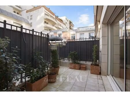 levallois - louise michel - maison de ville trois chambres