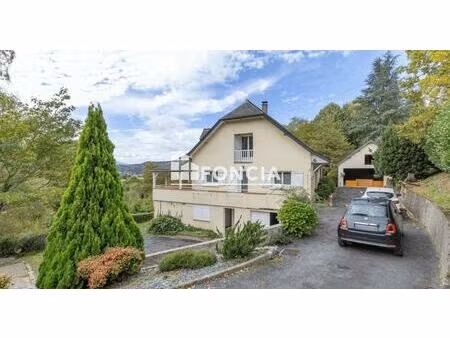 villa d’exception à bartrès  au calme avec vue montagne et fort potentiel