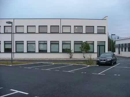 a louer - 2 bureaux à cagnes-sur-mer